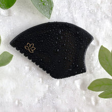 Indlæs billede til gallerivisning Nora Facial Gua Sha - Obsidian - gua-sha.dk Gua-sha.dk