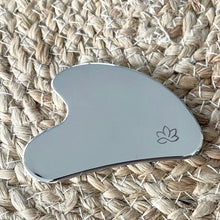 Indlæs billede til gallerivisning Emma Luminous Gua Sha - Stål Gua-sha.dk