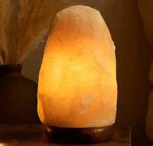 Indlæs billede til gallerivisning Himalaya Saltlampe med ledning og pære 1-2 kg Gua-sha.dk