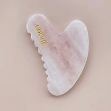 Indlæs billede til gallerivisning COOHÈ Gua Sha - Rosakvarts Gua-sha.dk