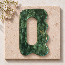 Indlæs billede til gallerivisning RU-YI Body Flow Gua sha - Dark Jade Gua-sha.dk