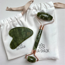 Indlæs billede til gallerivisning Gua Sha & Faceroller sæt - Mørk Jade Gua-sha.dk