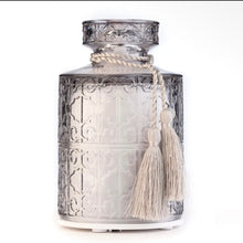 Indlæs billede til gallerivisning Aroma Diffuser - Grey Tassel - gråt glas Gua-sha.dk