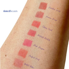 Indlæs billede til gallerivisning Tinted Beauty - Lip Tint Peel Off - Lipstick Gua-sha.dk