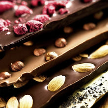 Indlæs billede til gallerivisning ØKOLADEN - Økologisk Mørk 72% Chokolade - Hindbær Gua-sha.dk