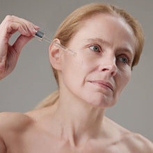 Indlæs billede til gallerivisning Retinol Night Serum 2,5% – The Organic Pharmacy | Anti-age mod rynker og fine linjer Gua-sha.dk