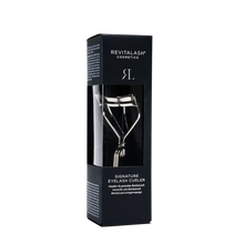 Indlæs billede til gallerivisning Revitalash Signature Eyelash Curler vippebukker Gua-sha.dk
