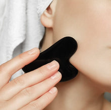 Indlæs billede til gallerivisning Gua Sha Heart - A Pure Mind - Obsidian gua sha Gua-sha.dk
