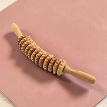 Indlæs billede til gallerivisning Massagerulle i træ
