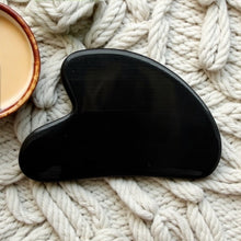 Indlæs billede til gallerivisning Emma Gua Sha - Black Obsidian Gua-sha.dk
