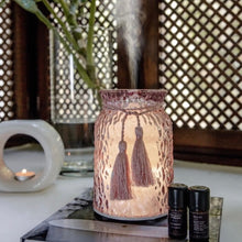 Indlæs billede til gallerivisning Aroma Diffuser - Pink tassel - rosafarvet glas Gua-sha.dk
