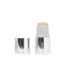 Indlæs billede til gallerivisning Loni Baur Stick 02 - Shine Devine Highlighter stick Gua-sha.dk
