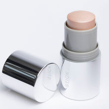 Indlæs billede til gallerivisning Loni Baur Stick 02 - Shine Devine Highlighter stick Gua-sha.dk
