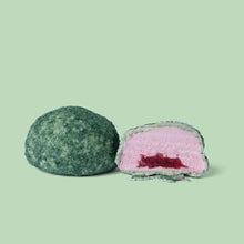 Indlæs billede til gallerivisning STRAWBERRY FILLED MALLOWS + BELGIAN WHITE CHOC &amp; WATERMELON Gua-sha.dk
