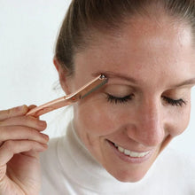 Indlæs billede til gallerivisning Pandoo - Øjenbrynsskraber - Rosegold Gua-sha.dk
